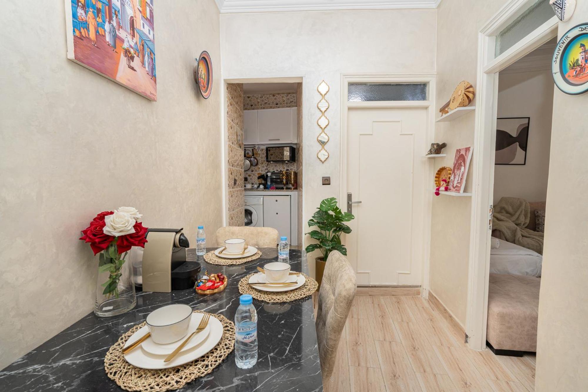 Appartement Ensolleille Au Coeur De Tanger Exterior photo