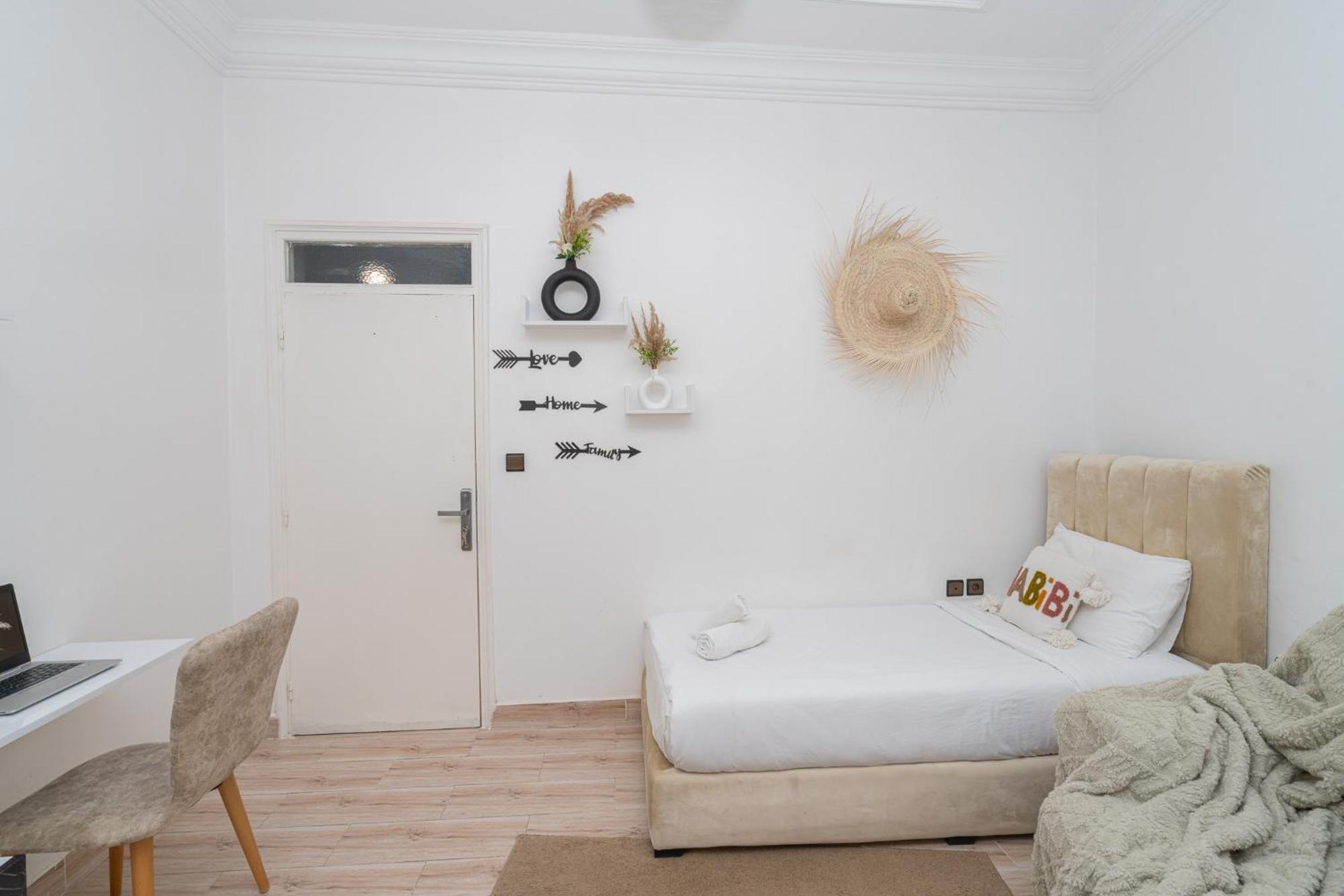 Appartement Ensolleille Au Coeur De Tanger Exterior photo