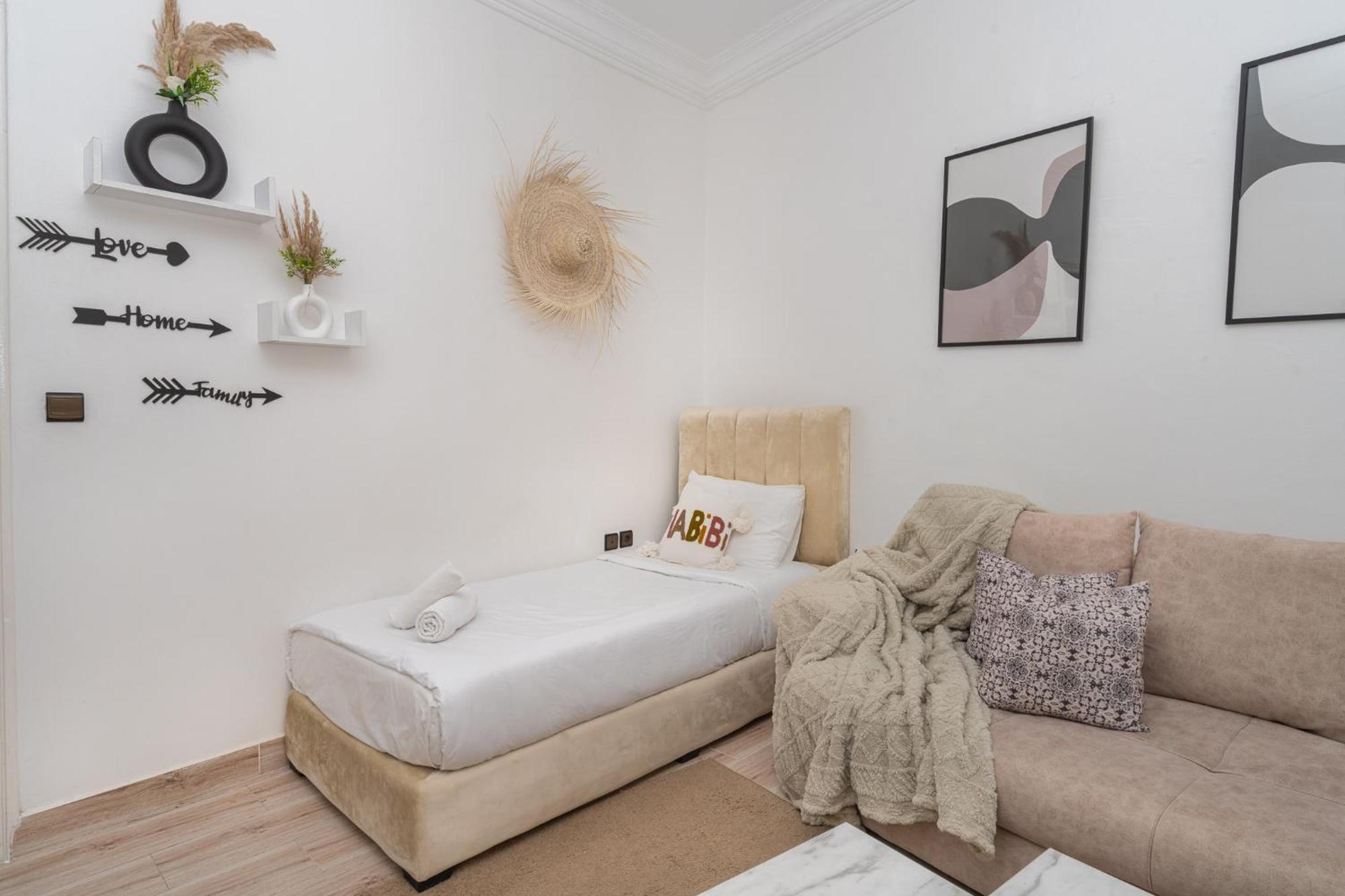 Appartement Ensolleille Au Coeur De Tanger Exterior photo
